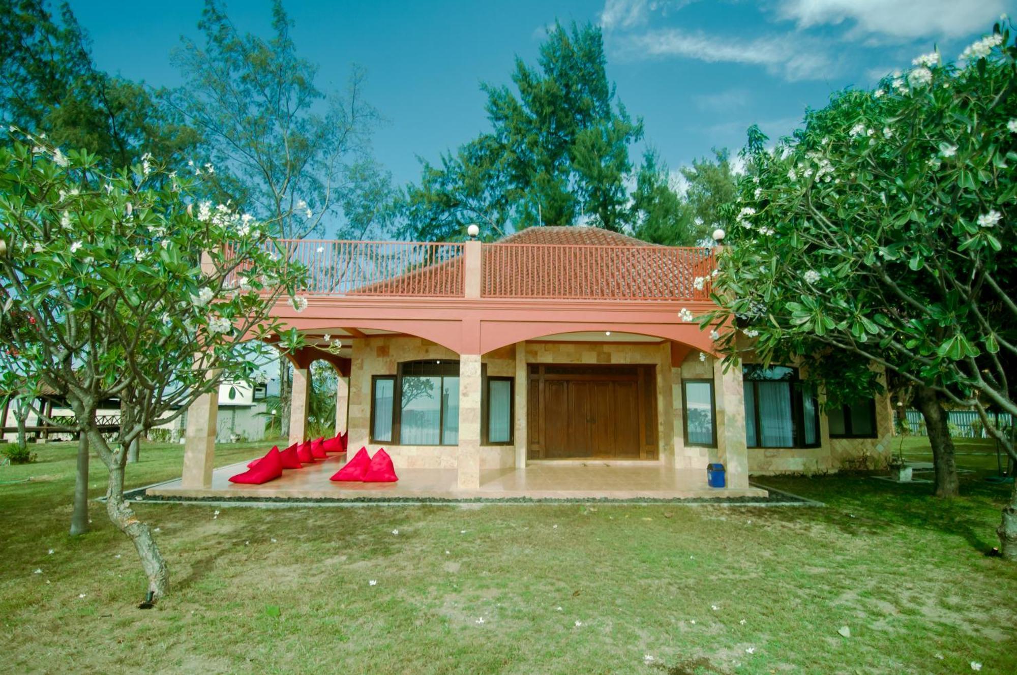 Villa Gili View By Maza Teluknarat Exterior foto